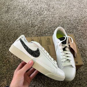 Nike Blazer Low SE DA4934-100 Women's 6.5 Shoes